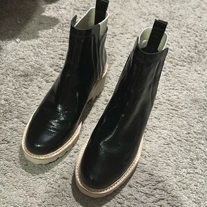 Dolce vita boots. Barely worn. Some creasing in the front.